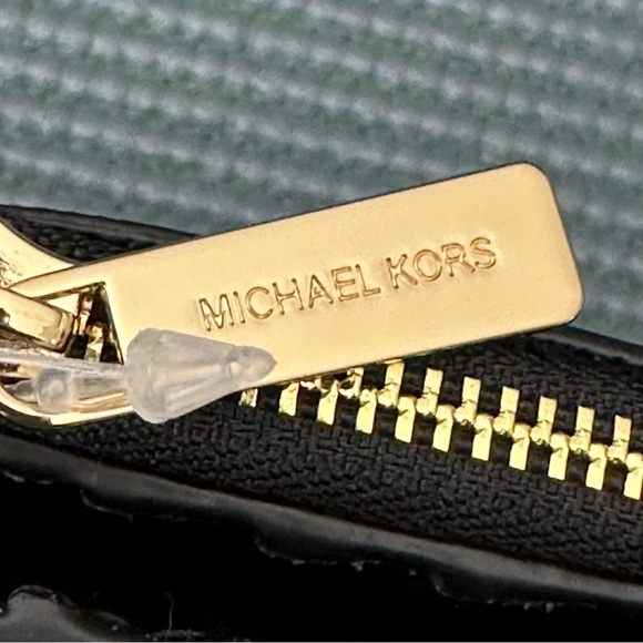 Michael Michael Kors Womens Small Zip Leather Wallet Card Case Jet Set Black NWT - Picture 8 of 17